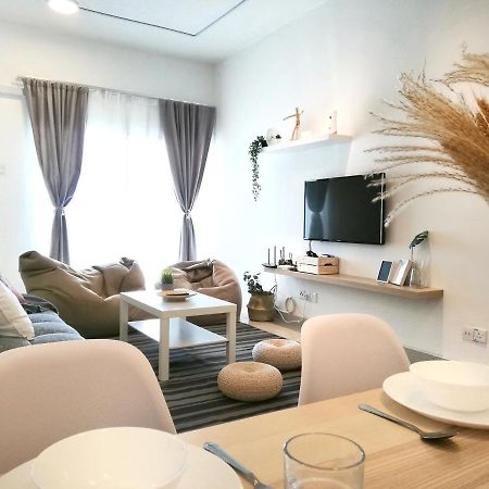 Subang City Residence, Spacious Home With Balcony, Walking Distance To Summit, 5Min To Sunway Subang Jaya Exterior foto