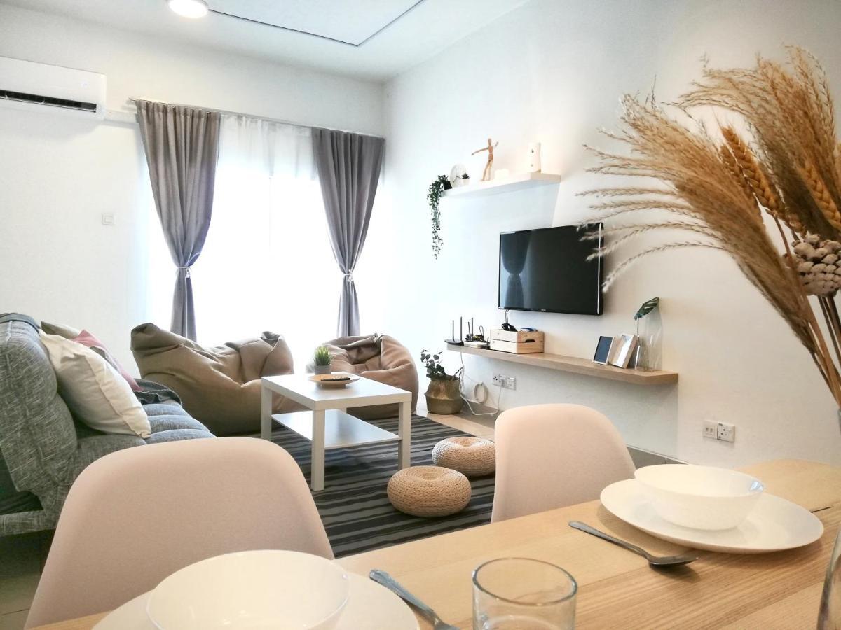 Subang City Residence, Spacious Home With Balcony, Walking Distance To Summit, 5Min To Sunway Subang Jaya Exterior foto