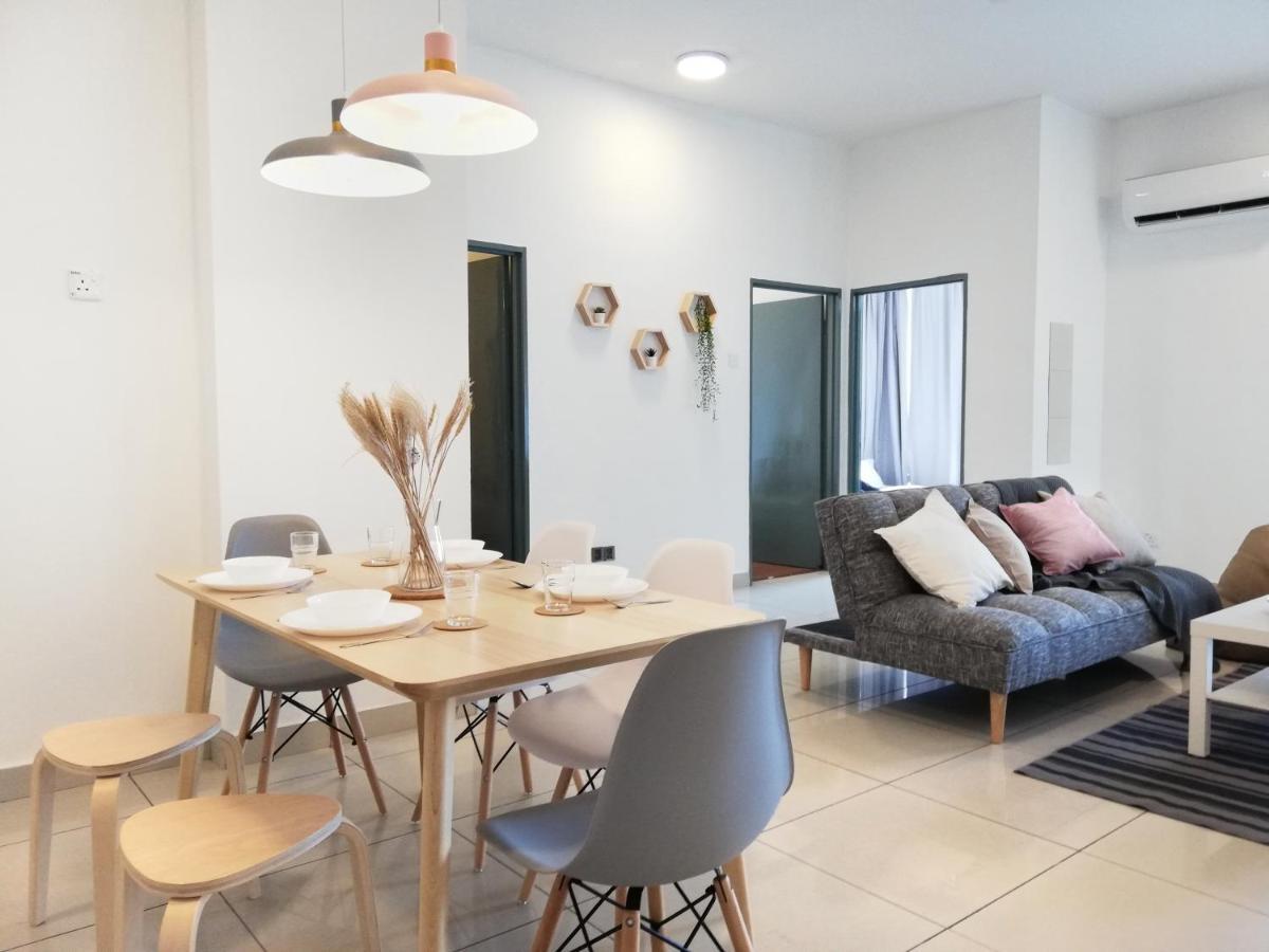 Subang City Residence, Spacious Home With Balcony, Walking Distance To Summit, 5Min To Sunway Subang Jaya Exterior foto